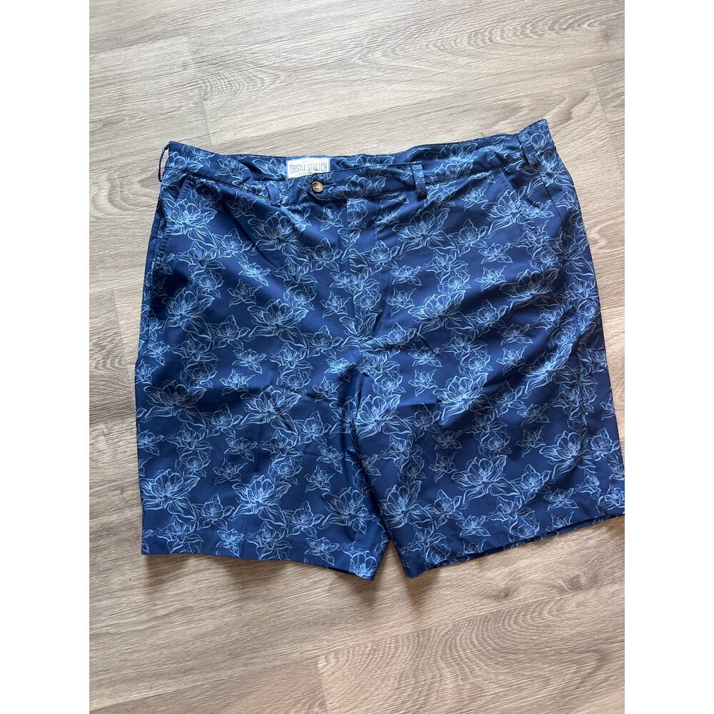 Donald Ross size 40 floral golf shorts